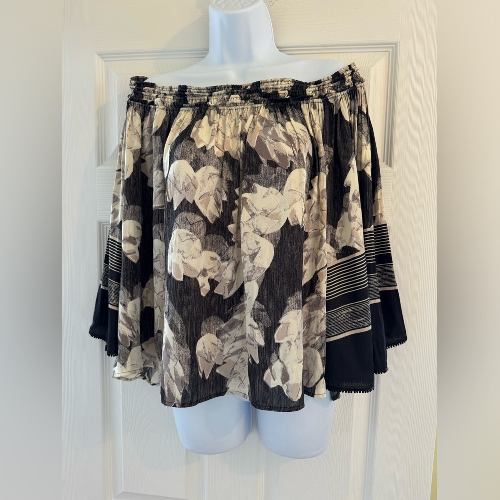 HALSTON HERITAGE Off Shoulder Botanical Top Size S
